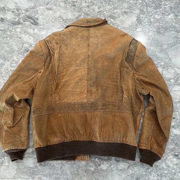Men’s vintage brown leather bomber jacket - Picture 2 of 11